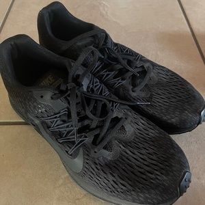 Men’s Nike Tennis Shoes